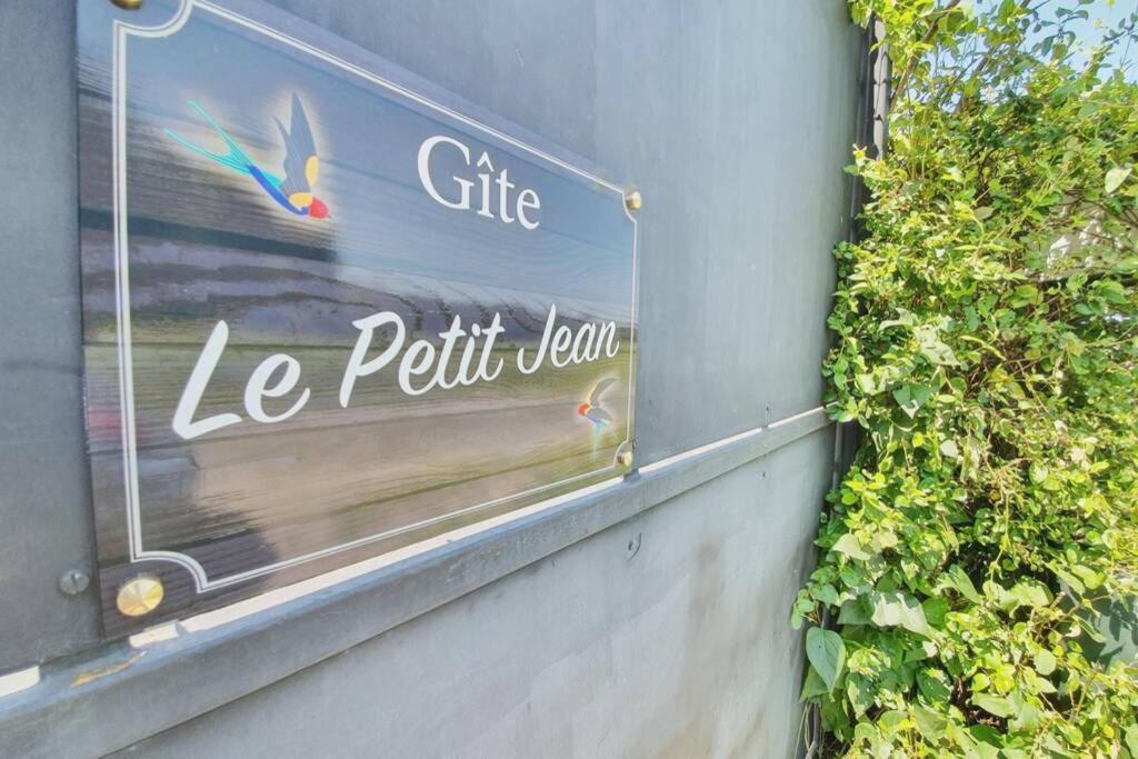 Le Petit Jean Villa La Vernelle ภายนอก รูปภาพ